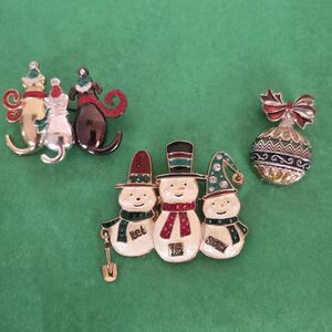 Lot of 3 Christmas Holiday Pin Brooches Snowmen  Dogs Let It Snow